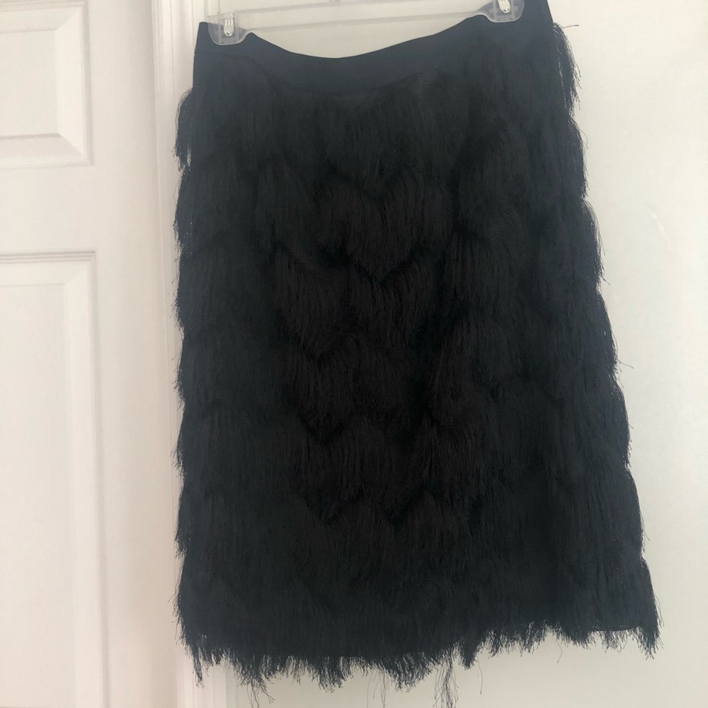 Beautiful and chic Alfani fringed skit new no tag